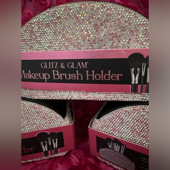 Glitz and galm makeup brush holder 💖 - Picture 4 of 5